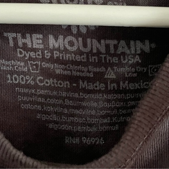 The Mountain Anubis Egyptian T Shirt vintage size 2Xl EUC graphic tee - Picture 9 of 9